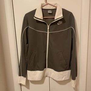 Nike sports sweater
